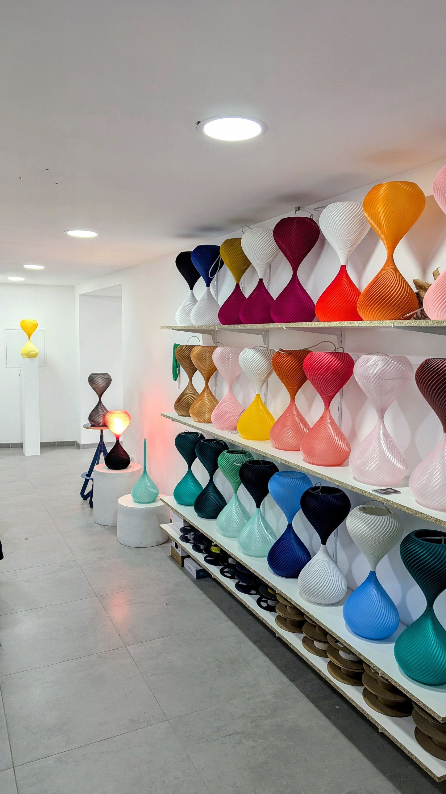 MODEL 01 - CUSTOM TABLE LAMP