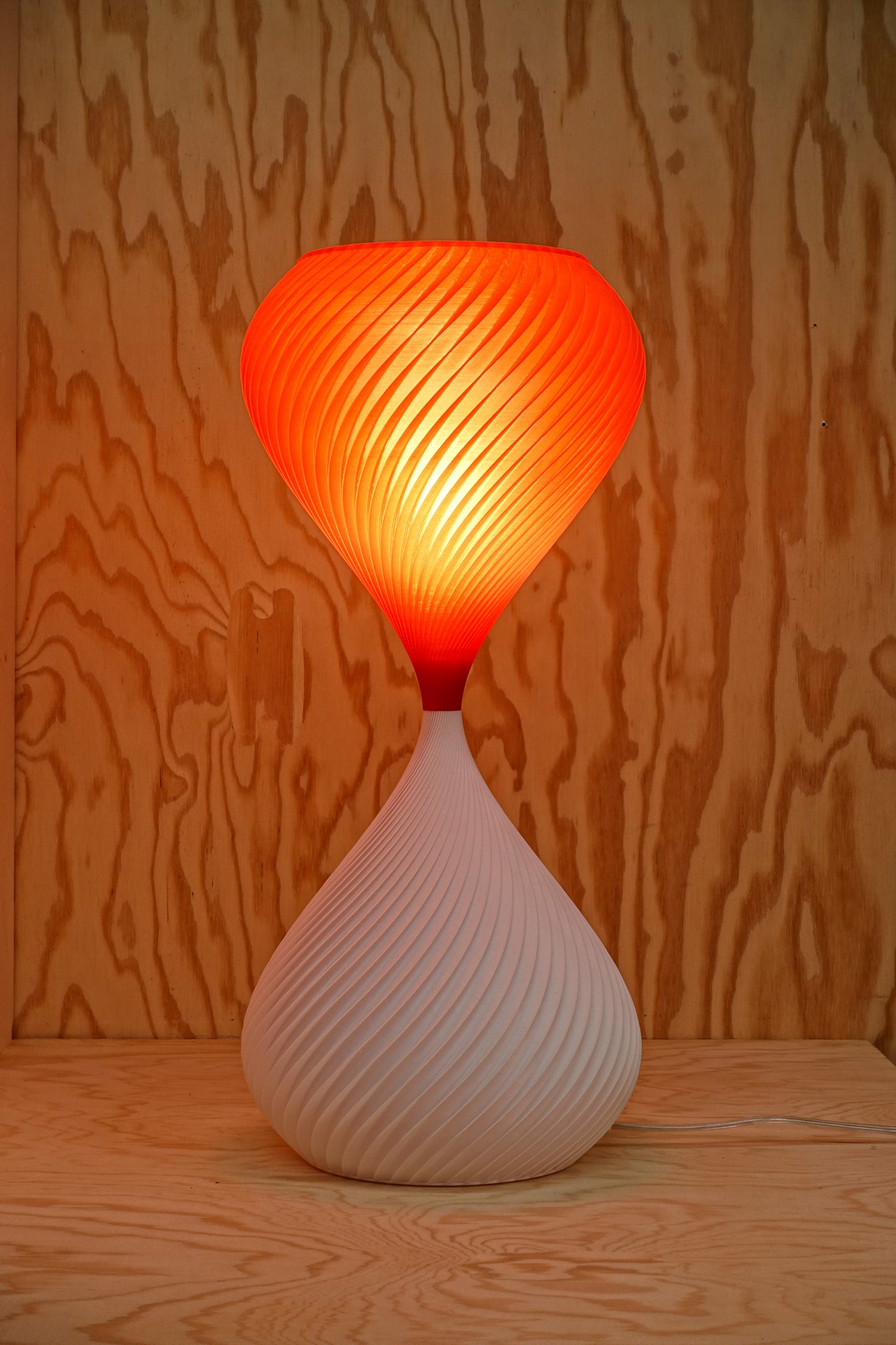 S2_43 Red Transparent & White